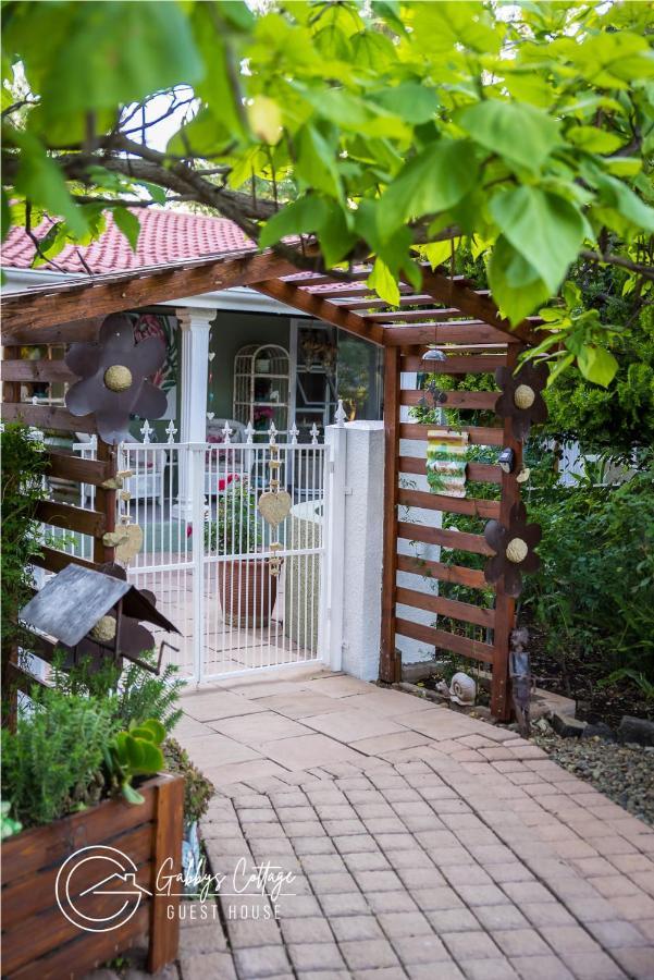 Gabbys Cottage Guesthouse Bloemfontein Exteriér fotografie